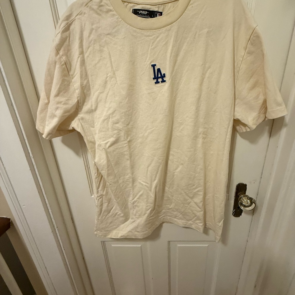 UO LA Dodgers shirt